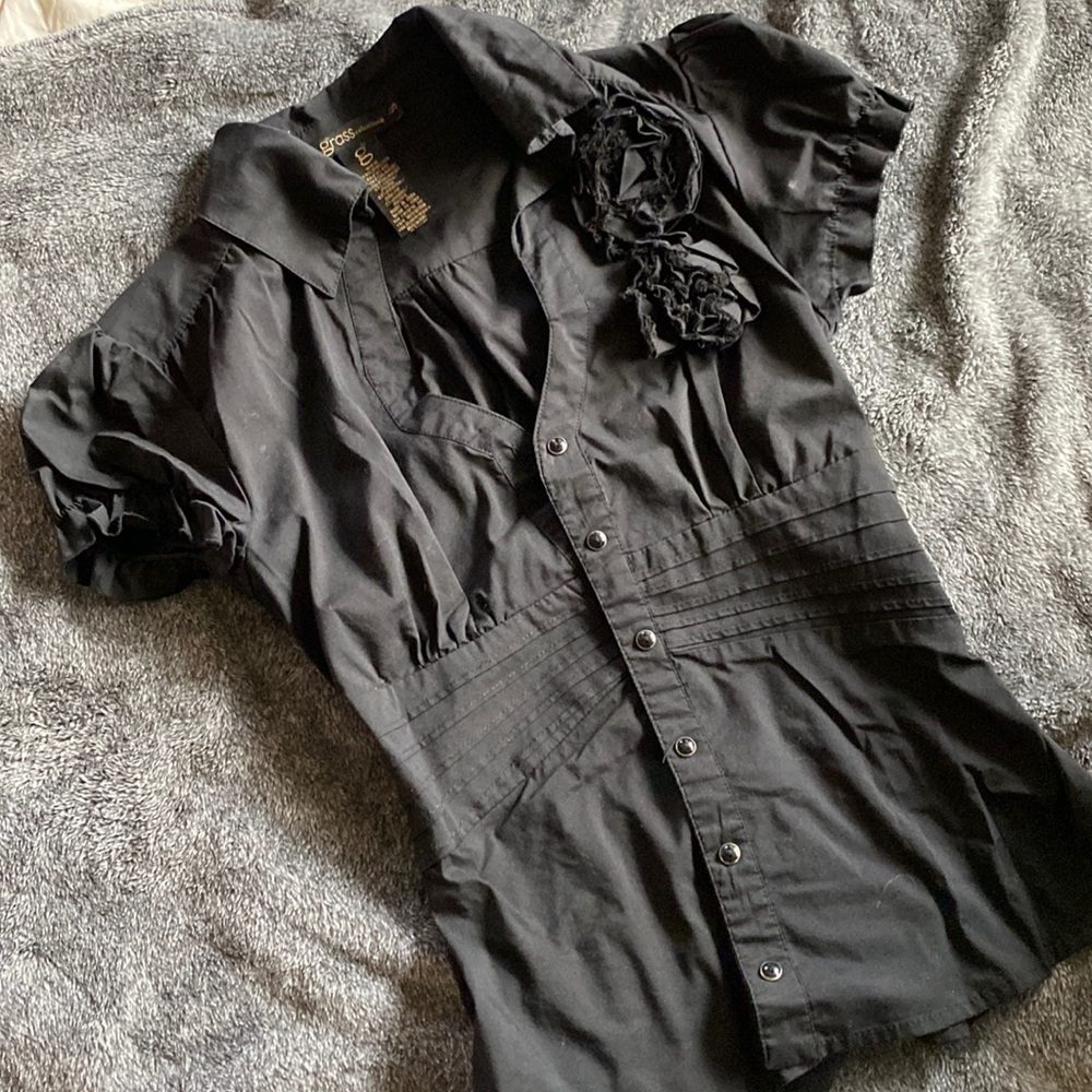 Cute cute cute Button Up Dress Shirt